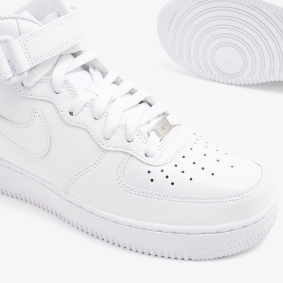 Nike Shoes - Nike Air Force 1